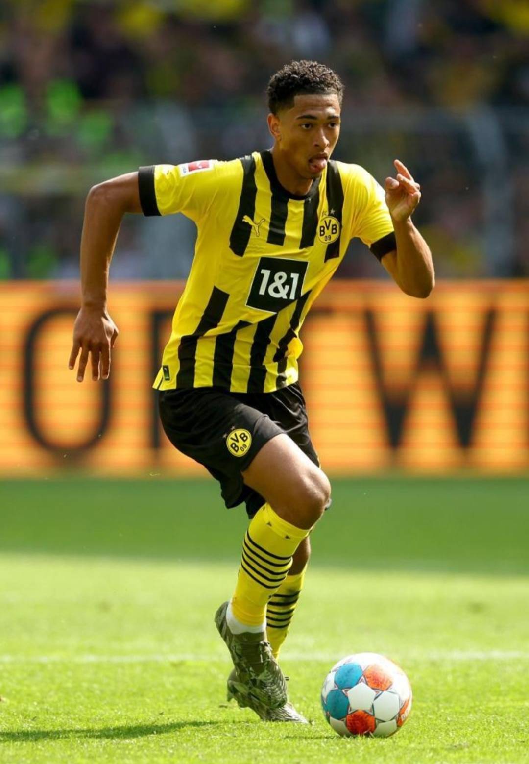 而是逻辑 而是逻辑